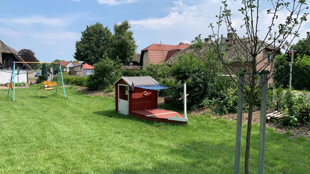Ferienhaus Alte Schule Rambin Auf Ruegen מראה חיצוני תמונה